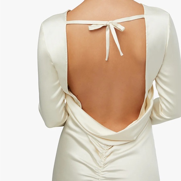 Silk Charmeuse, backless gown, floor length with a ruched cowl back. NWT - Picture 3 of 10